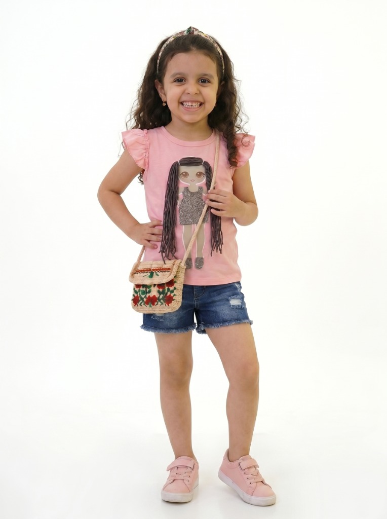 T-shirt fille interactif avec poupée 3D